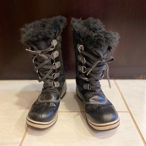 Girls Sorel winter boots
